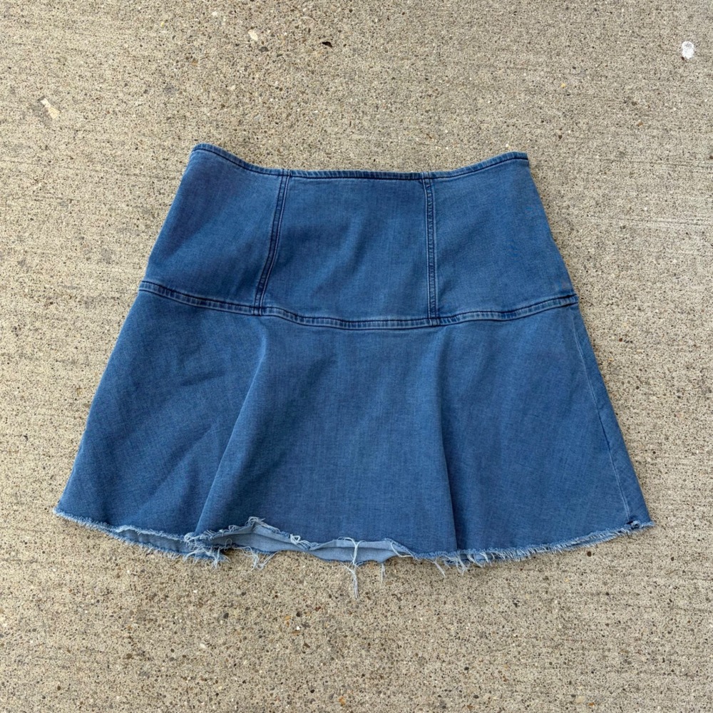 We The Free Free People Denim Mini Skirt Blue Raw Hem Fit Flare Size 12